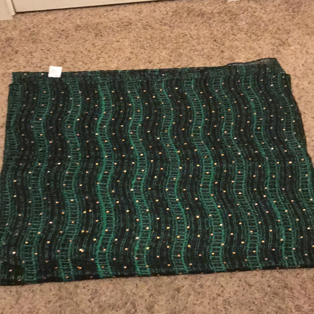 Brand new scarf